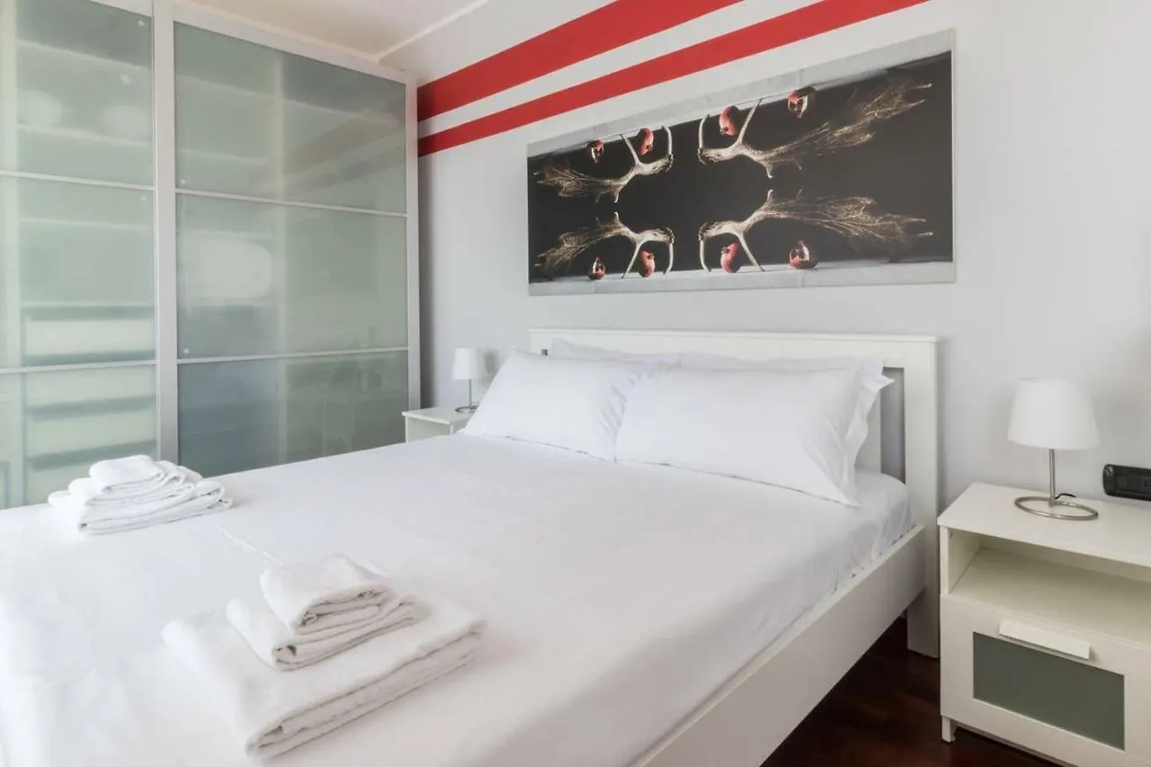 Italianway - Carrara 5 Apartment Milan 0*,  Italy