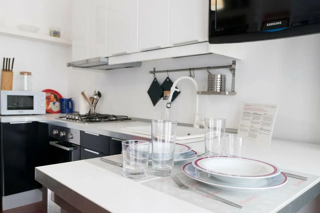 Italianway - Carrara 5 Apartment Milan