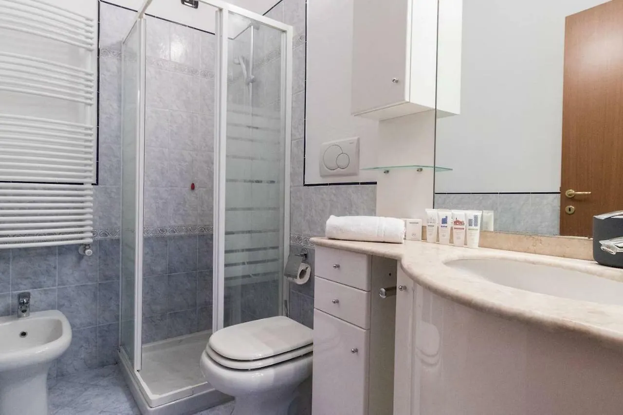 Italianway - Carrara 5 Apartment Milan